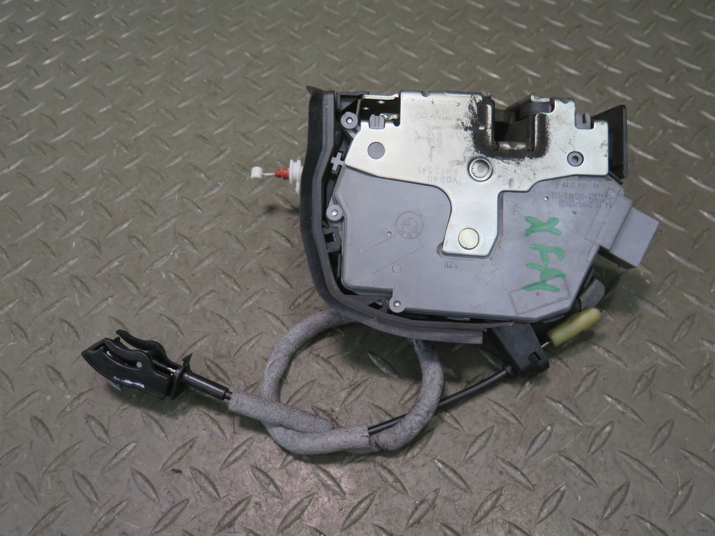 00-06 BMW X5 E53 Front Right Door Lock Latch Actuator 8402540 OEM