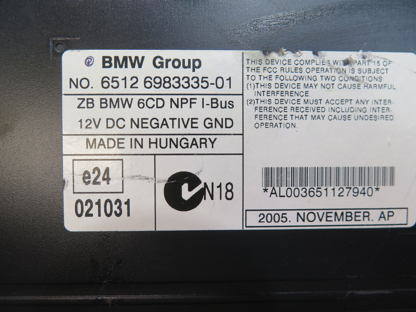 00-06 BMW E53 X5 CD Changer Player w Magazine 6983335 OEM