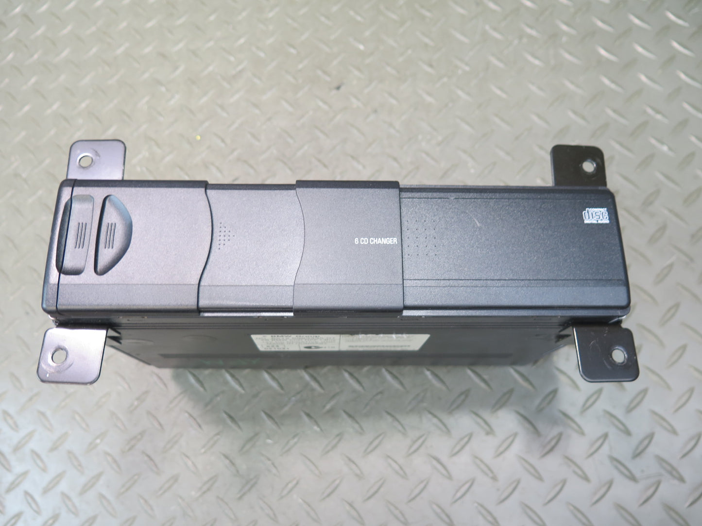 00-06 BMW E53 X5 CD Changer Player w Magazine 6983335 OEM