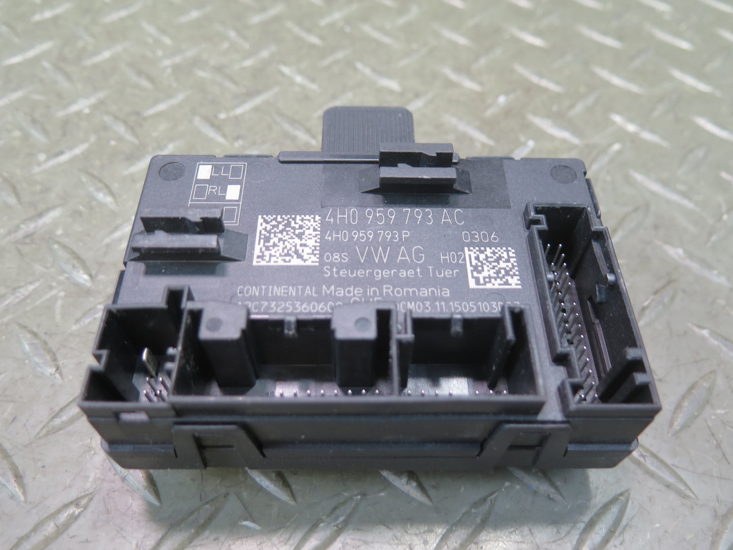 2010-2016 Porsche Panamera 970 Front Left Side Door Control Module