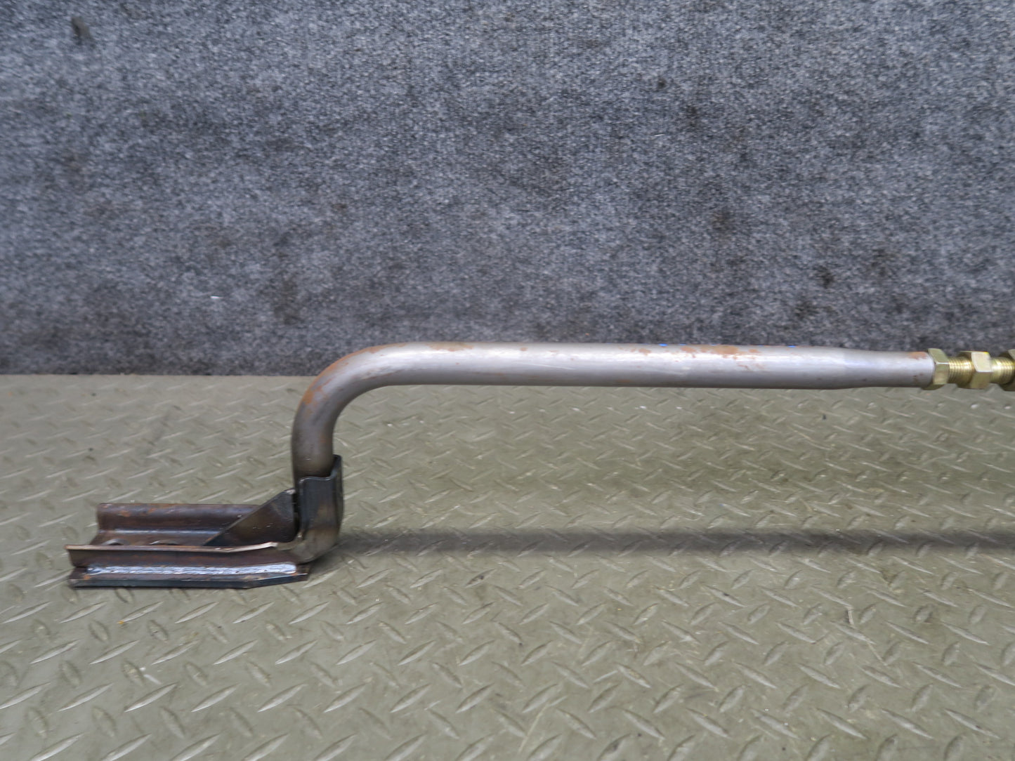 95-97 Nissan Gloria HY33 3.0L Turbo Rear Strut Tower Bar Brace w Mount Set OEM