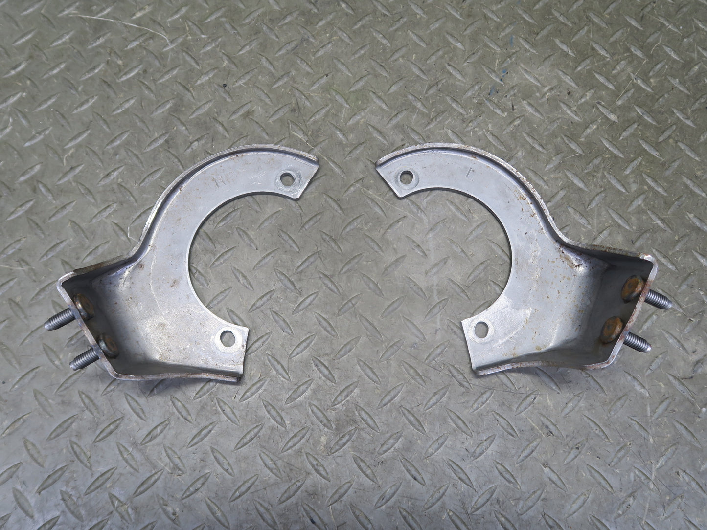 95-97 Nissan Gloria HY33 3.0L Turbo Rear Strut Tower Bar Brace w Mount Set OEM