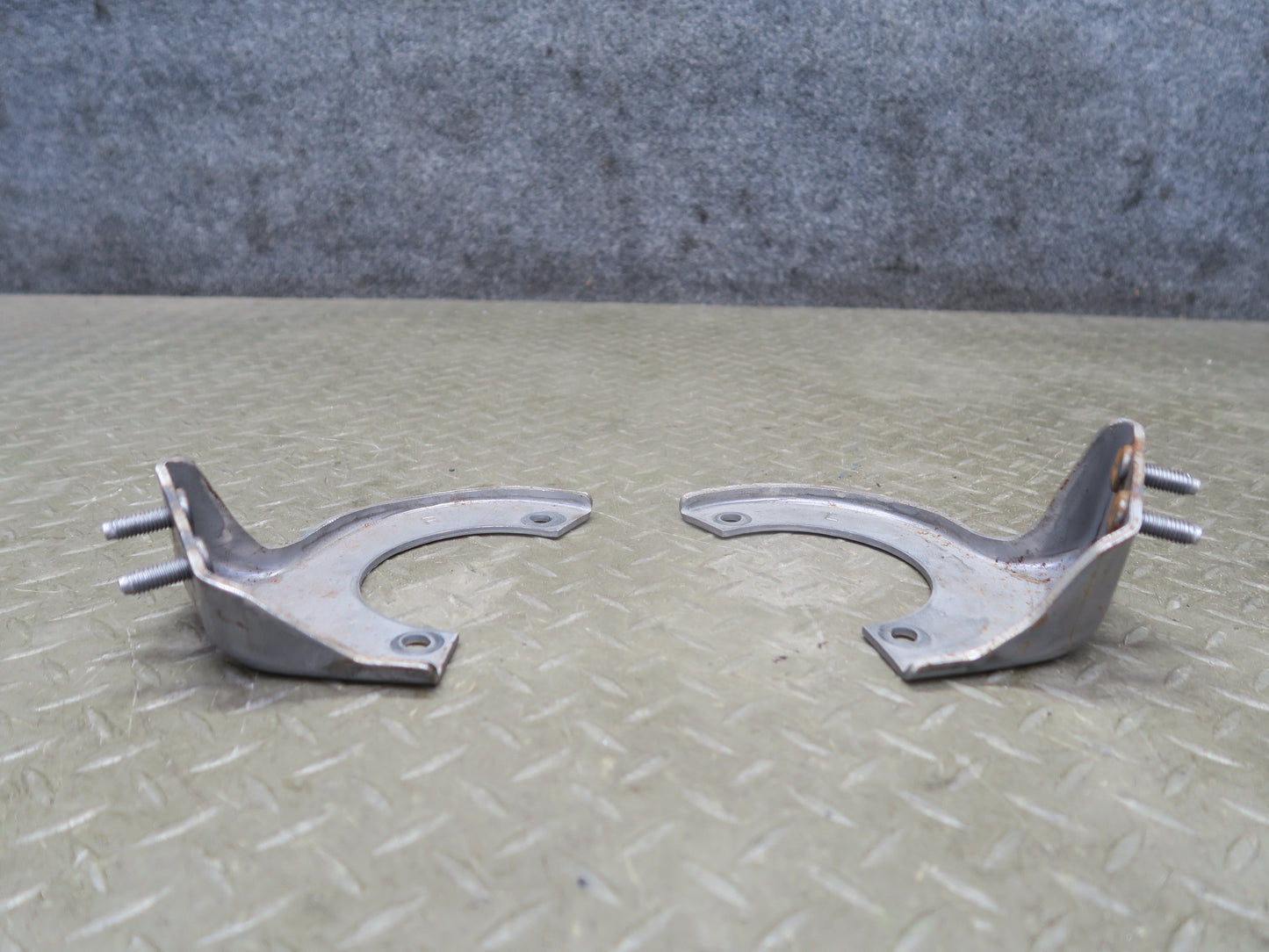 95-97 Nissan Gloria HY33 3.0L Turbo Rear Strut Tower Bar Brace w Mount Set OEM