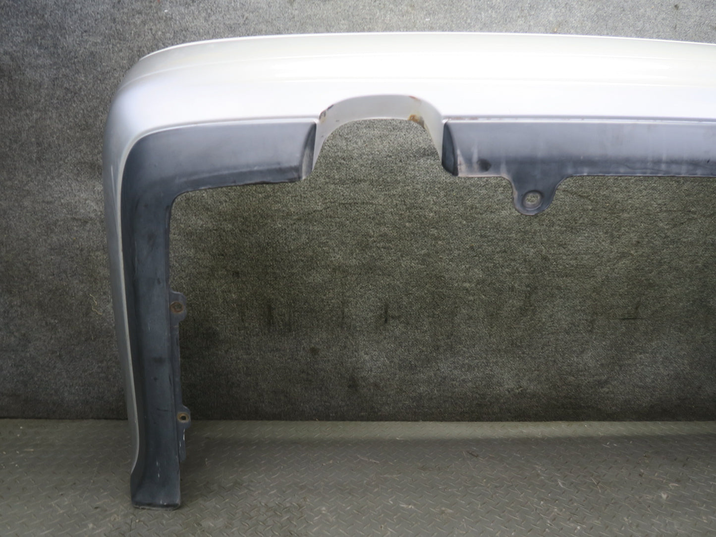 95-97 Nissan Gloria HY33 Rear Bumper Cover White w Silver 85022-4P000 OEM