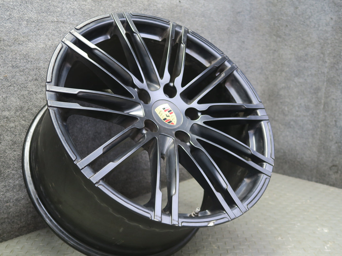 10-16 Porsche Panamera 4 970 Rear R20" Alloy 10 Spoke Wheel Rim 20x11J ET68