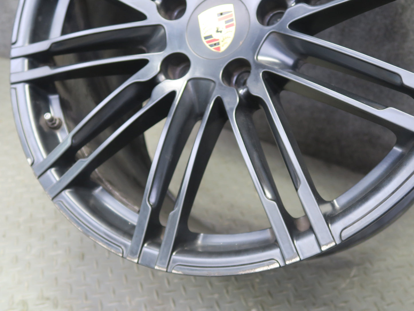 10-16 Porsche Panamera 4 970 Rear R20" Alloy 10 Spoke Wheel Rim 20x11J ET68
