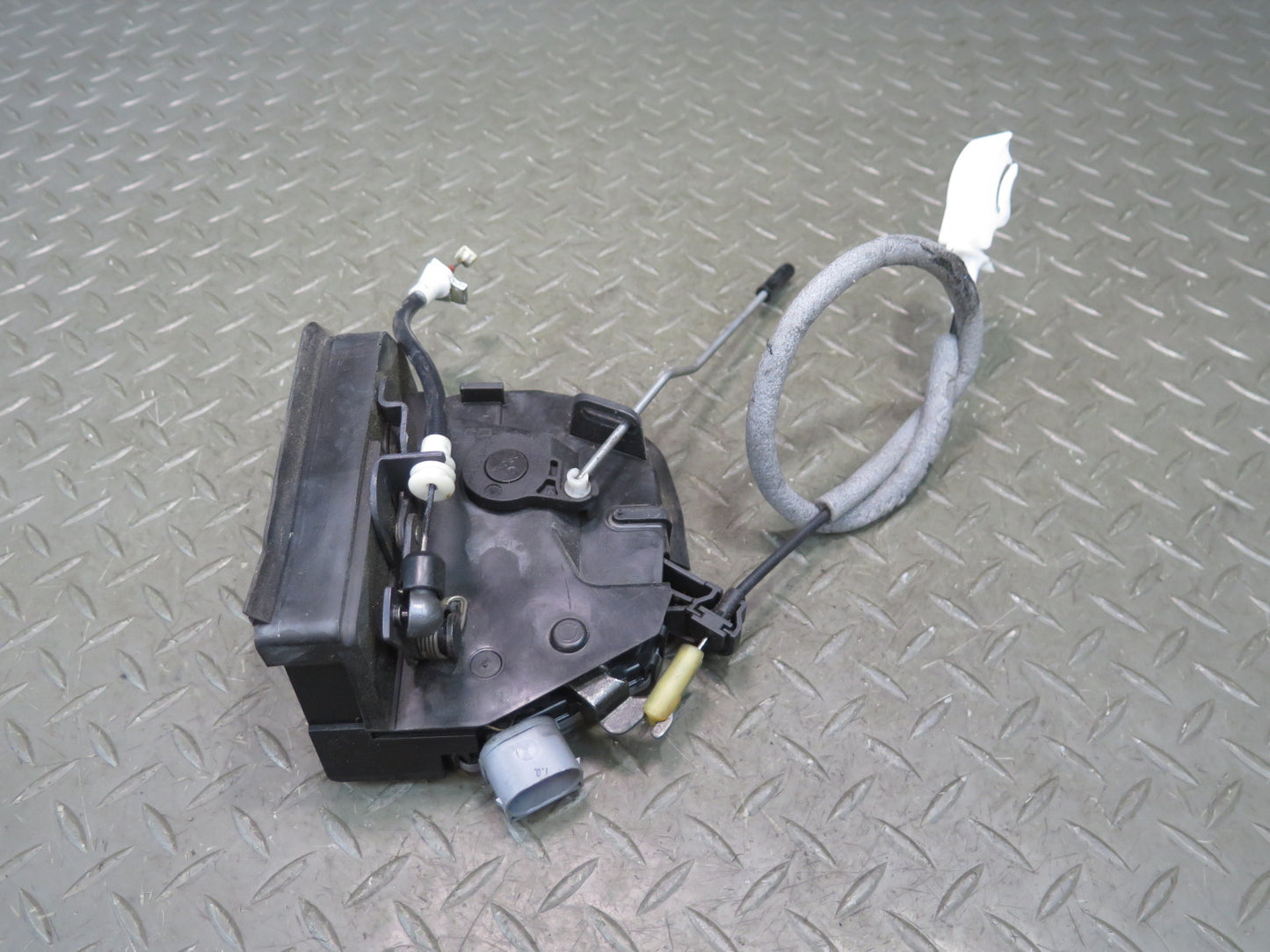 00-06 BMW X5 E53 Rear Right Door Lock Latch Actuator OEM