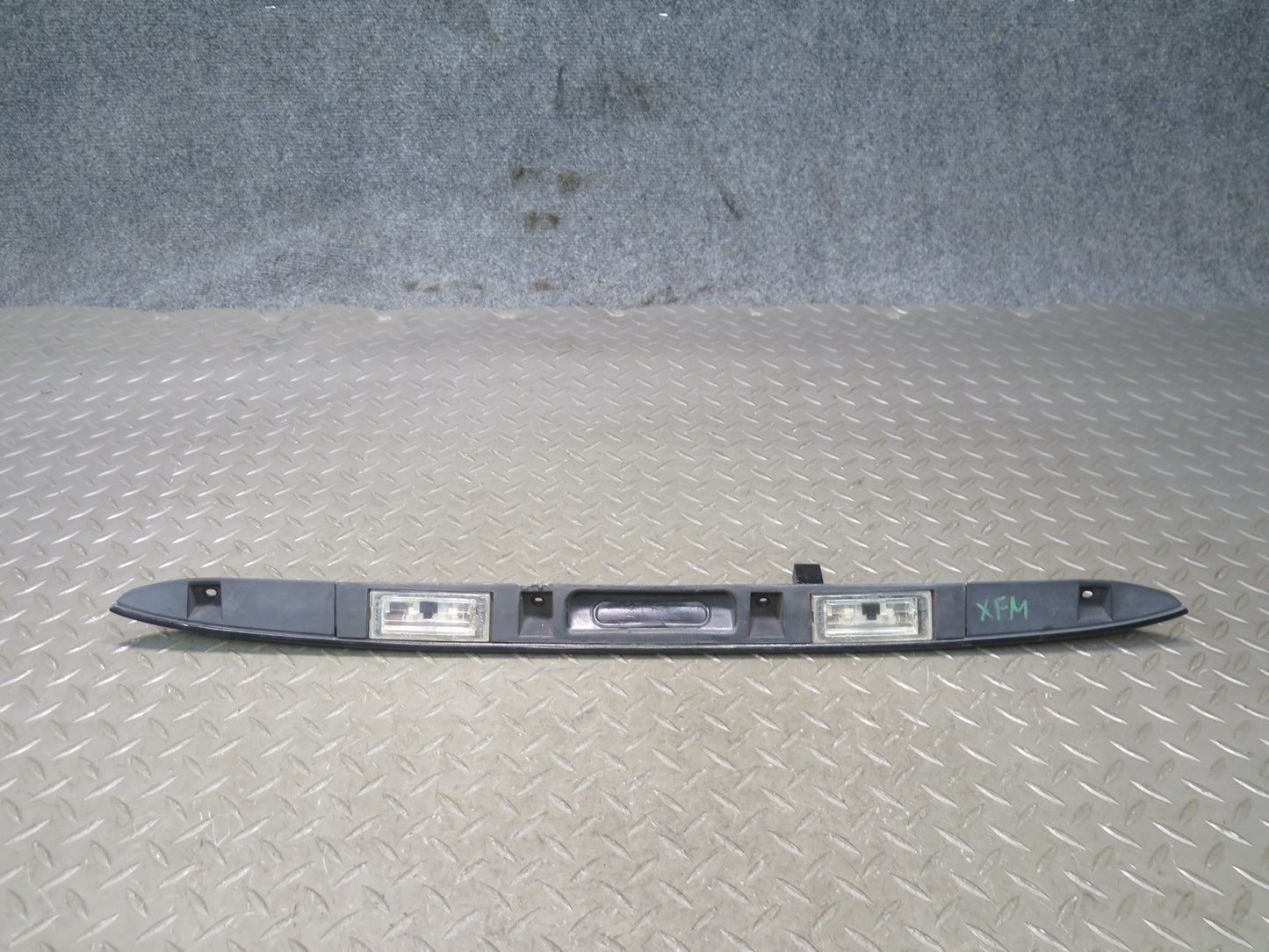 00-06 BMW E53 X5 Rear Trunk Lid Handle Finish Trim Molding w Lights 7054941 OEM