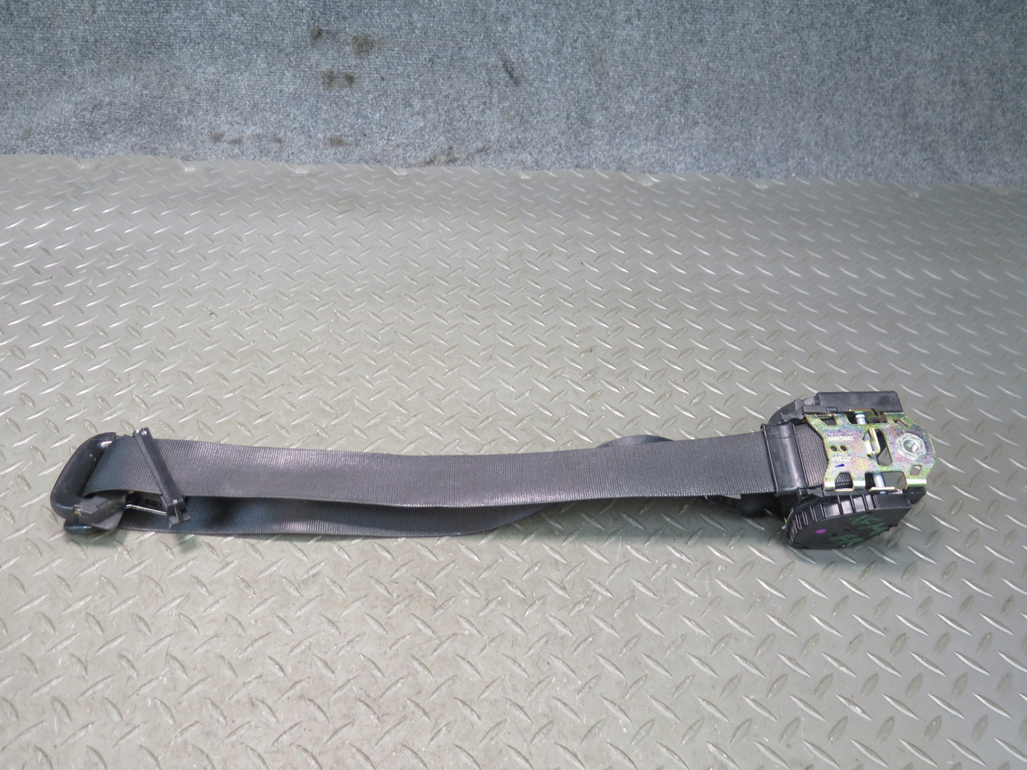 01-06 BMW X5 E53 FRONT LEFT & RIGHT SIDE SEATBELT RETRACTOR SET OEM