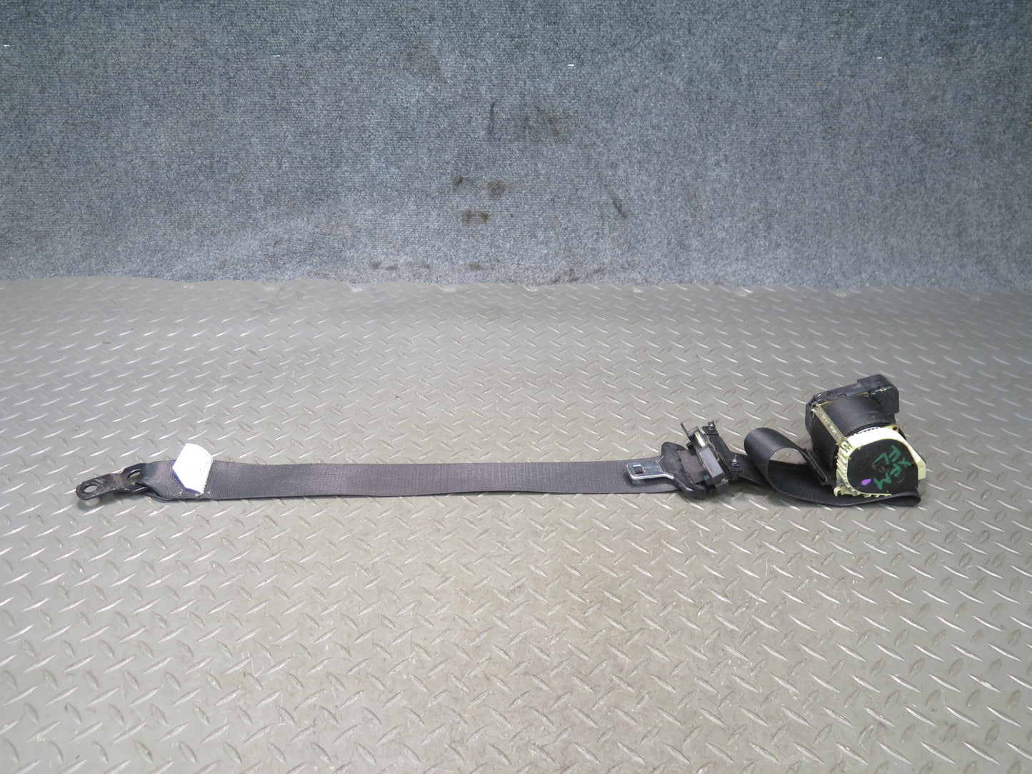 01-06 BMW X5 E53 FRONT LEFT & RIGHT SIDE SEATBELT RETRACTOR SET OEM