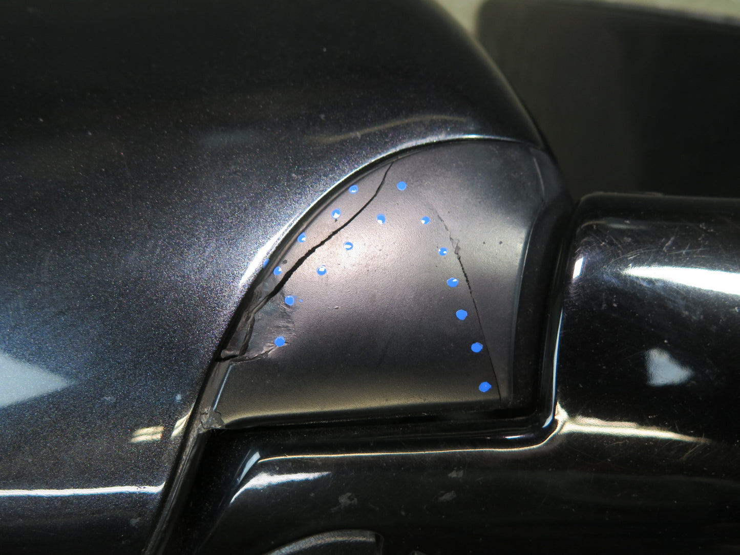 00-06 BMW E53 X5 Right Door Exterior Side View Mirror OEM Damaged
