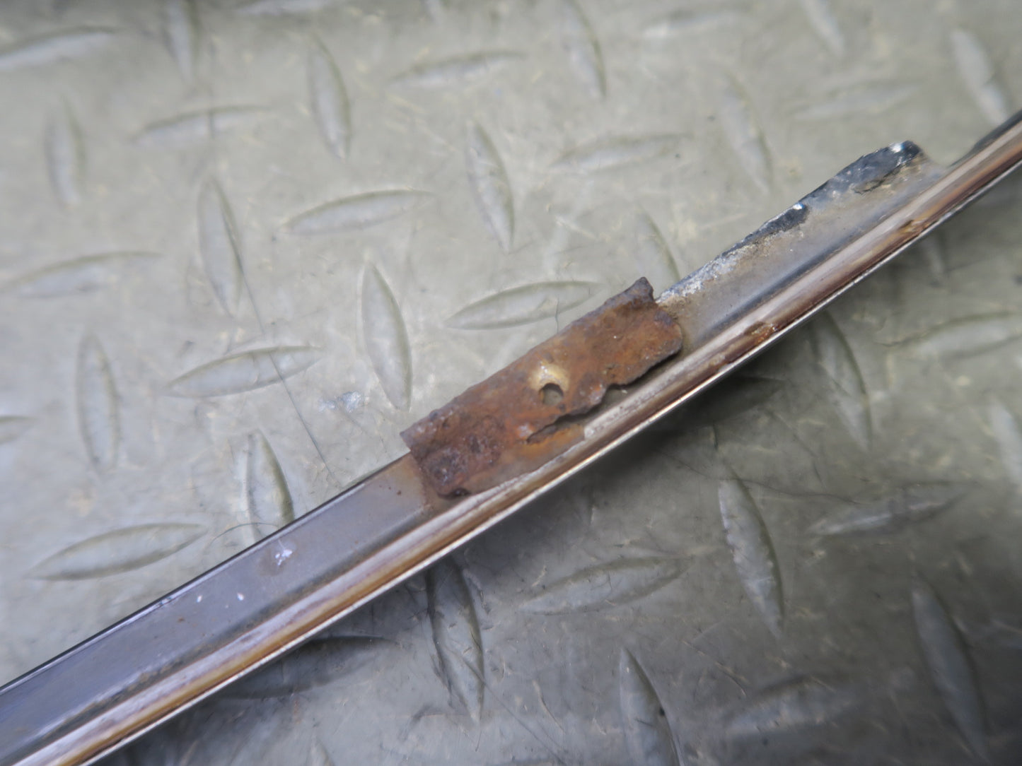 90-93 Mercedes W124 300E Front Windshield Chrome Trim Strip Molding OEM