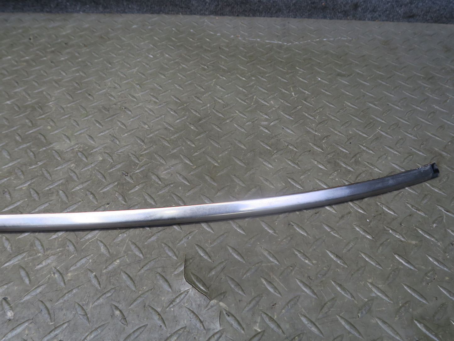 90-93 Mercedes W124 300E Front Windshield Chrome Trim Strip Molding OEM