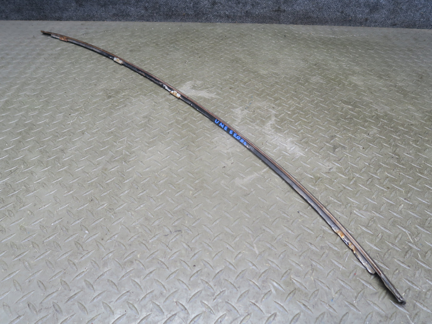 90-93 Mercedes W124 300E Front Windshield Chrome Trim Strip Molding OEM