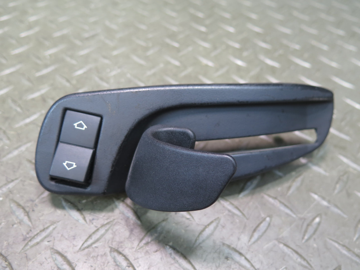 2006-2008 BMW E63 E64 M6 Front Right Seat Adjust Backrest Switch Set