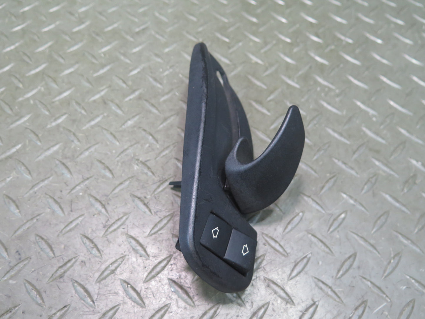 2006-2008 BMW E63 E64 M6 Front Right Seat Adjust Backrest Switch Set