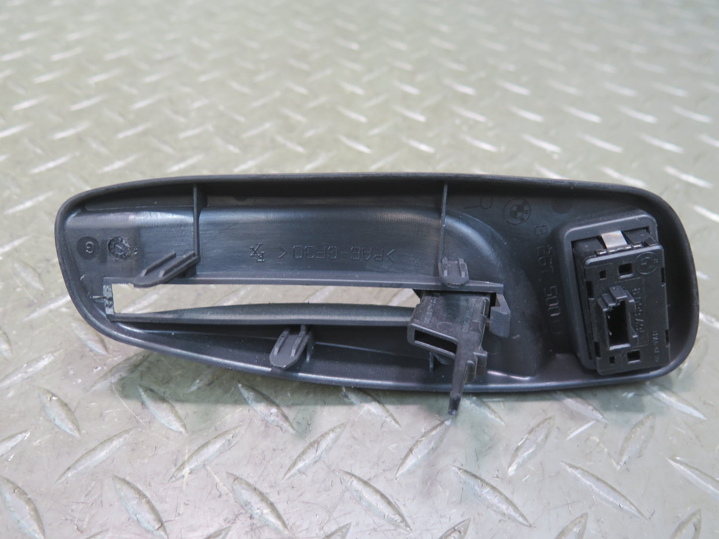 2006-2008 BMW E63 E64 M6 Front Right Seat Adjust Backrest Switch Set