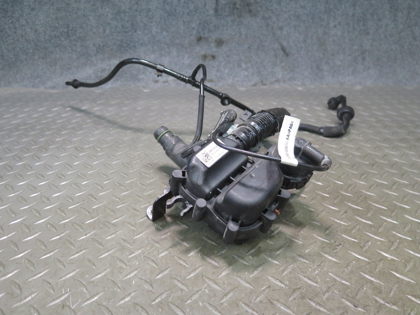 14-21 Range Rover Sport L494 Fuel Evap Vapor Charcoal Canister EX53-9P437-AC