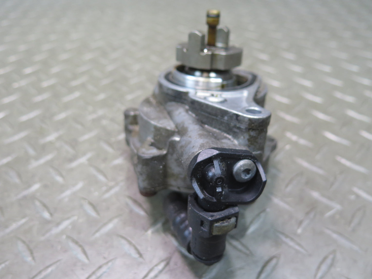 2014-2019 Range Rover Sport L494 Brake Vacuum  Pump