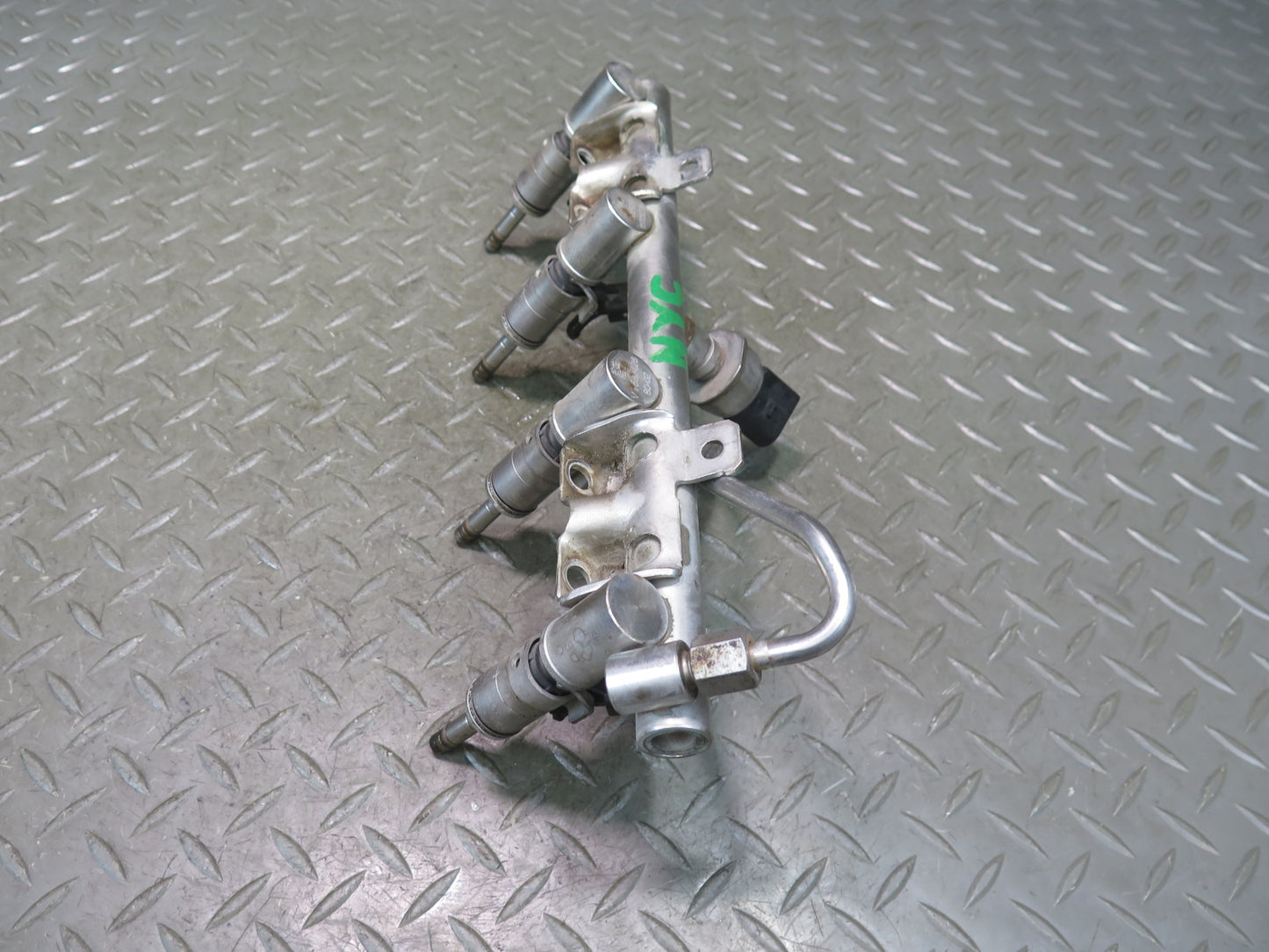 11-12 Mini Cooper S R55 R56 R57 N18 Engine Fuel Rail w Injector Set OEM