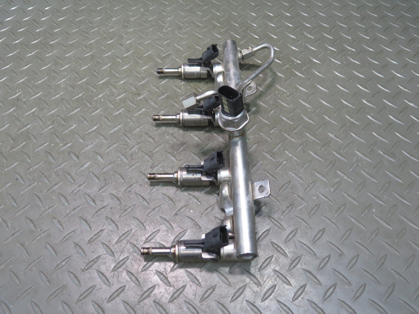 11-12 Mini Cooper S R55 R56 R57 N18 Engine Fuel Rail w Injector Set OEM