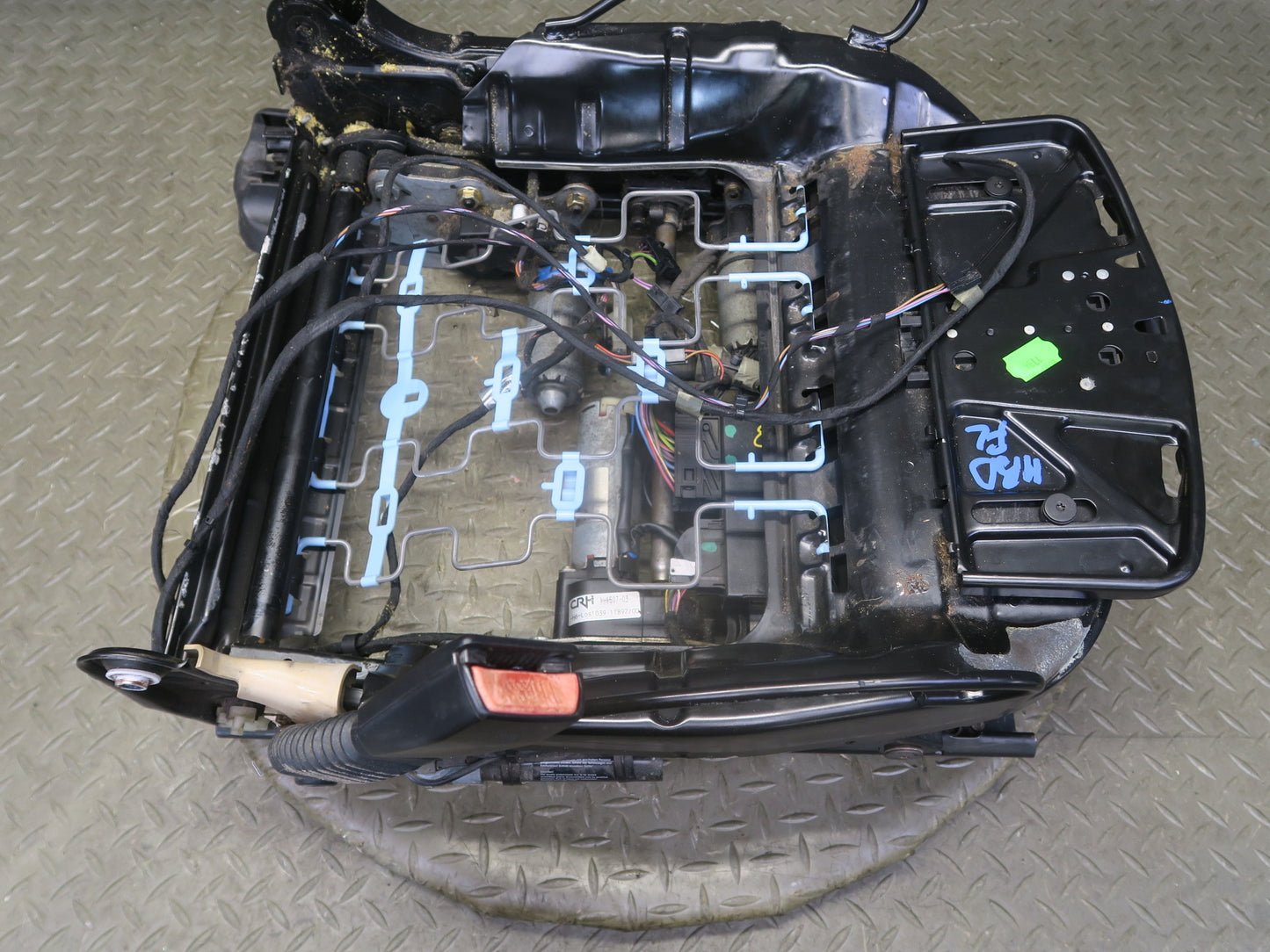 01-06 BMW E46 330ci Convert Front Left Seat Lower Frame Track Rail w Motor OEM