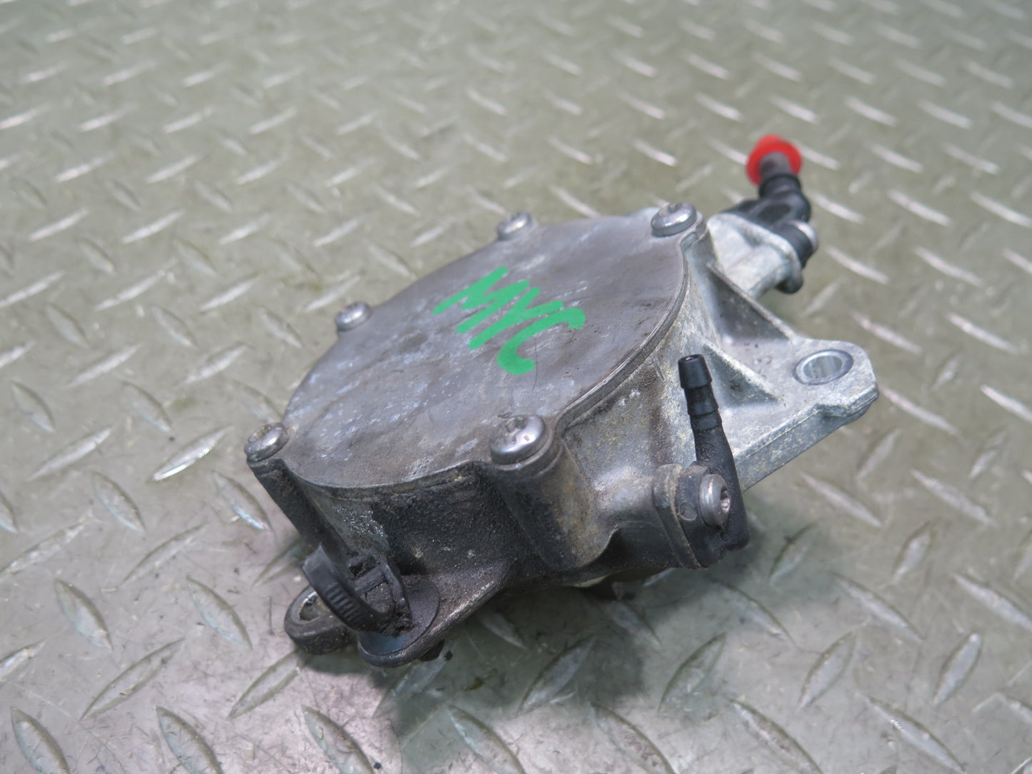 11-13 Mini Cooper S R55 R56 R57 R59 R59 N18 Turbo Engine Brake Vacuum Pump OEM