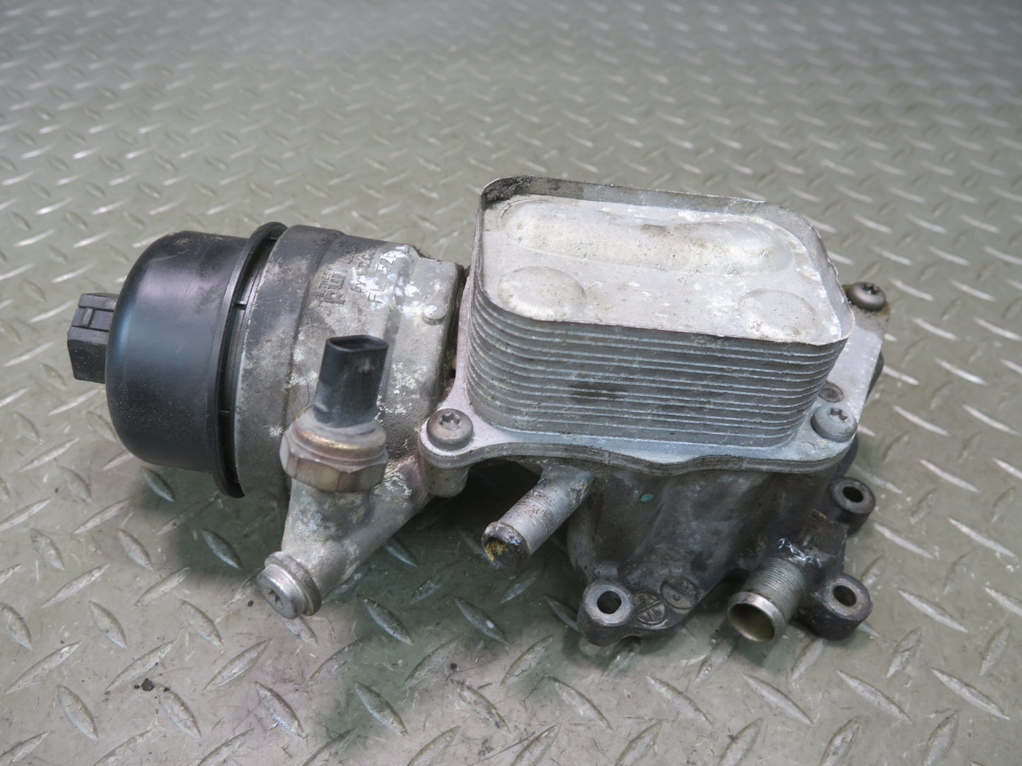 11-13 Mini S R55 R56 R58 R57 N18 Engine Oil Filter Housing w Heat Exchanger OEM