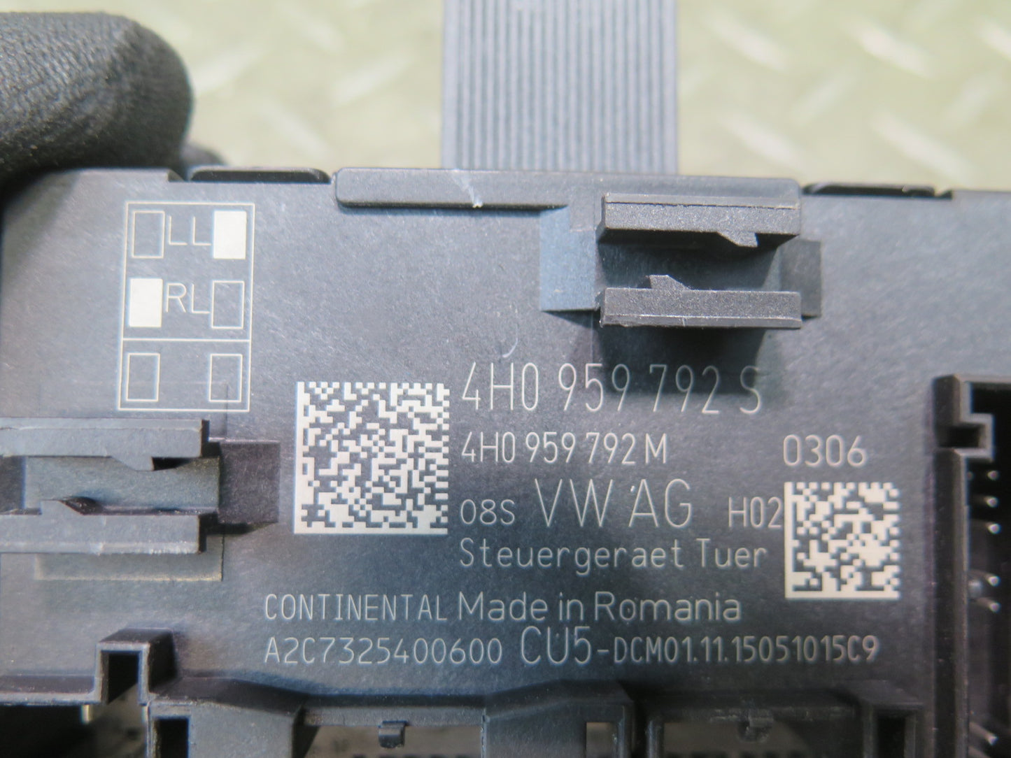 2010-2016 Porsche Panamera 970 Front Right Side Door Control Module