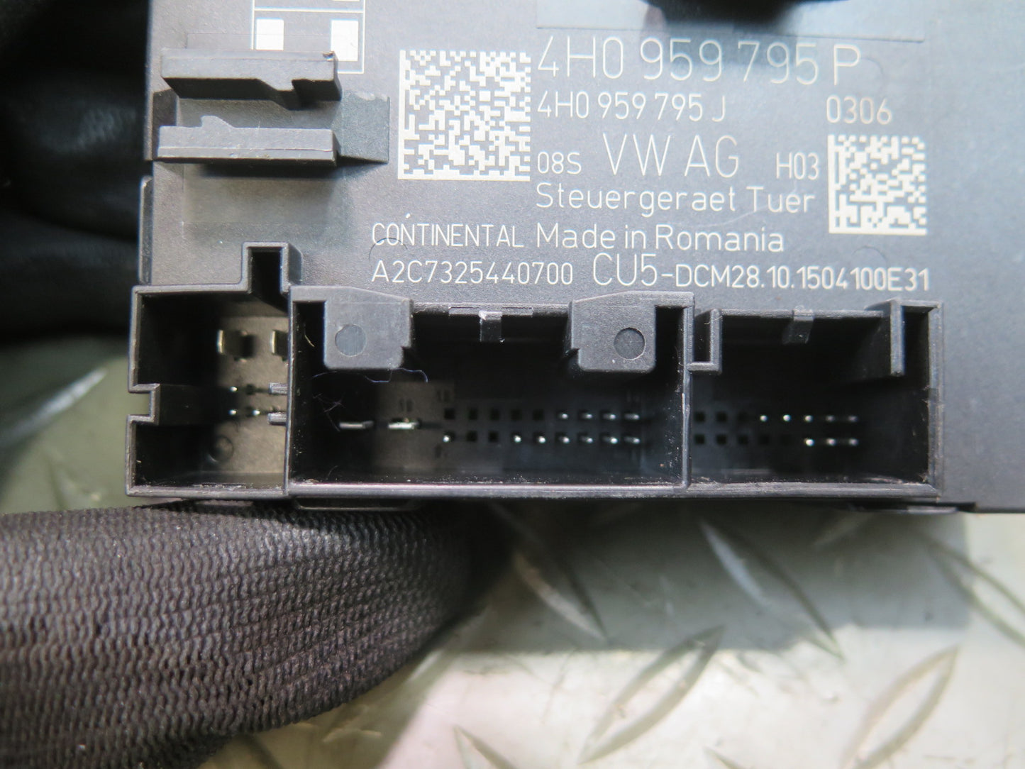 2010-2016 Porsche Panamera 970 Rear Right Side Door Control Module