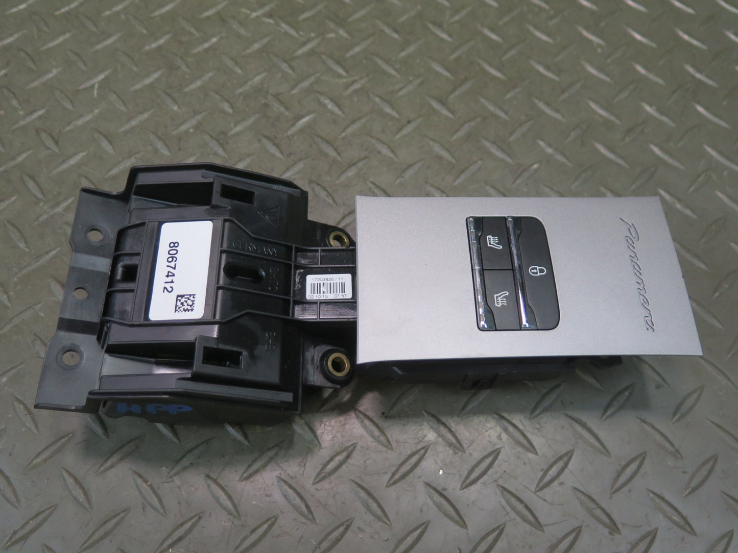 2010-2016 Porsche Panamera 970 Rear Heated Seat Door Lock Switch Panel