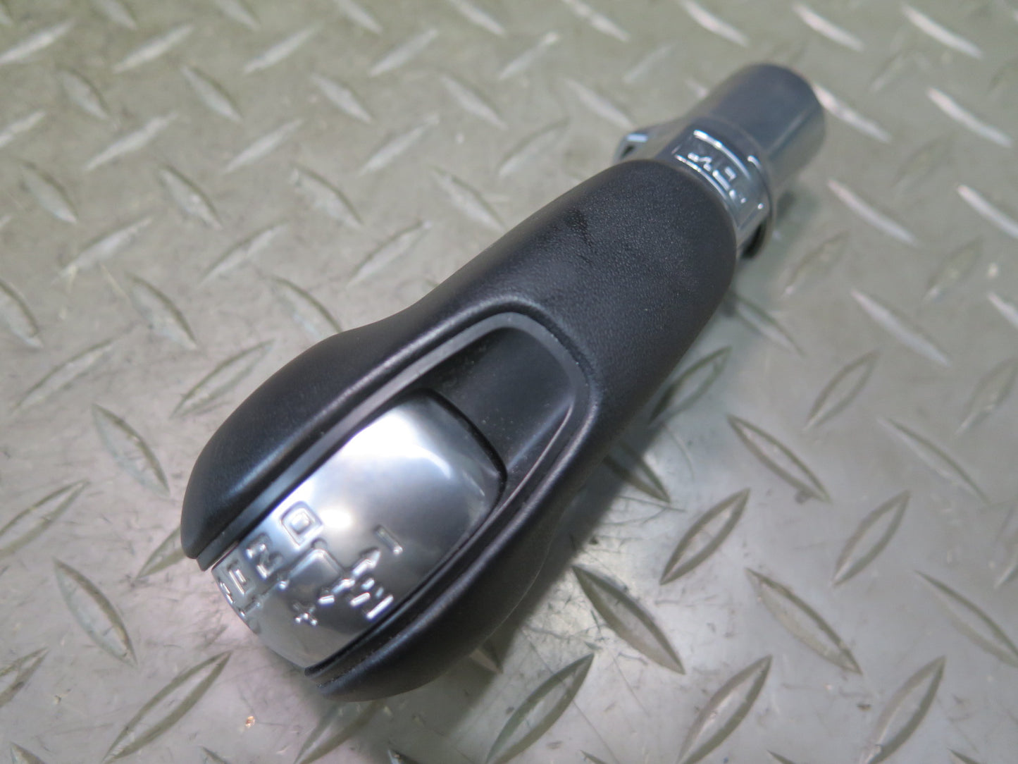 2010-2016 Porsche Panamera 970 A/T Automatic Transmission Shifter Knob