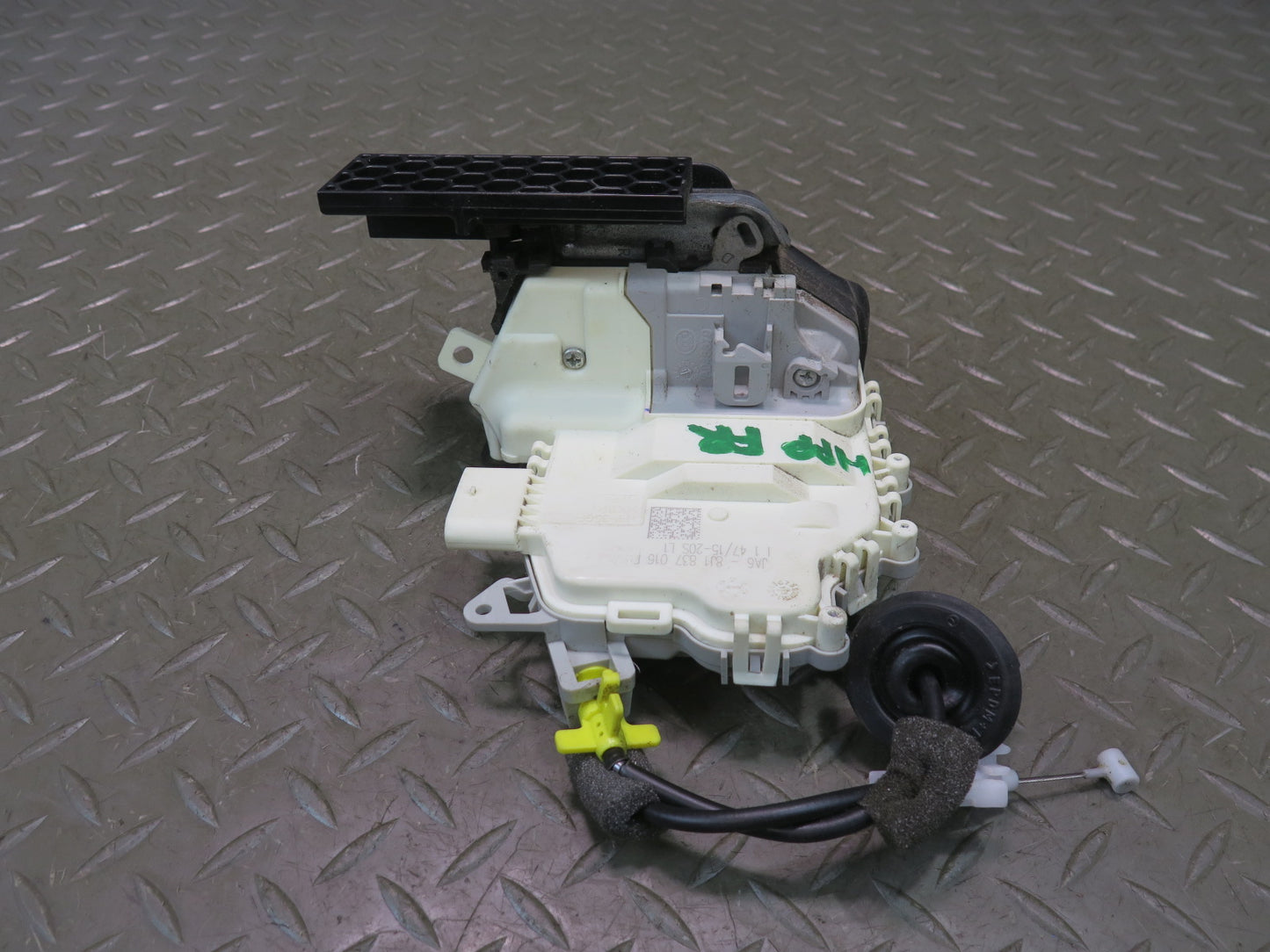 2010-2016 Porsche Panamera 970 Front Right Pass Side Door Lock Latch Actuator