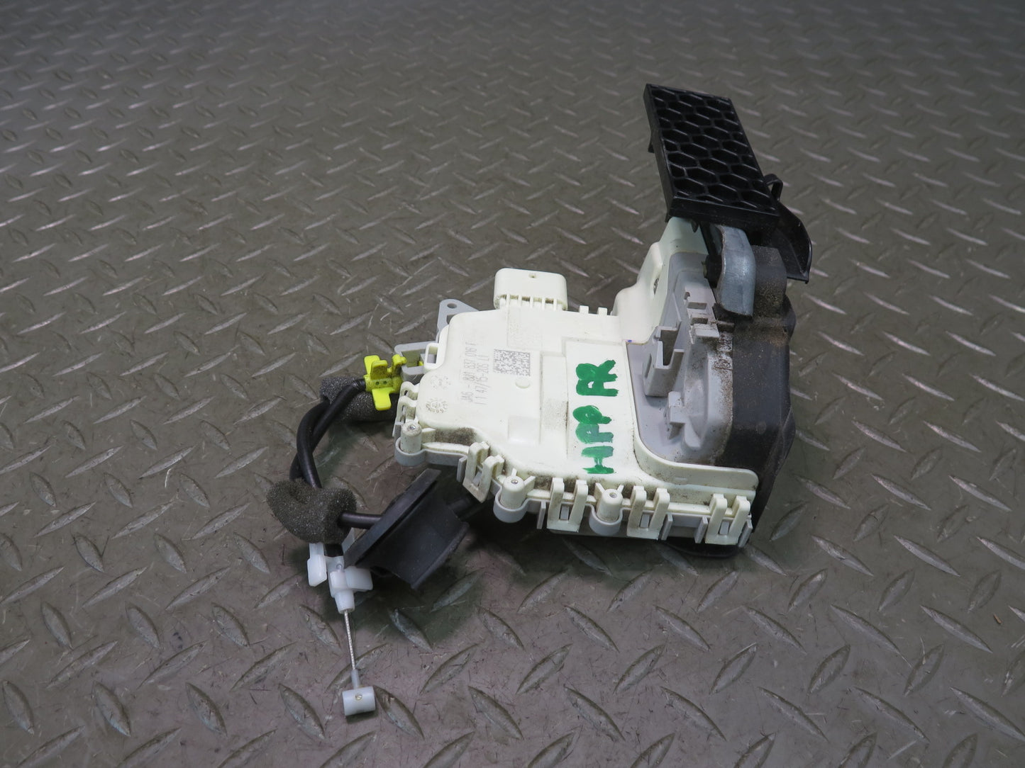 2010-2016 Porsche Panamera 970 Front Right Pass Side Door Lock Latch Actuator