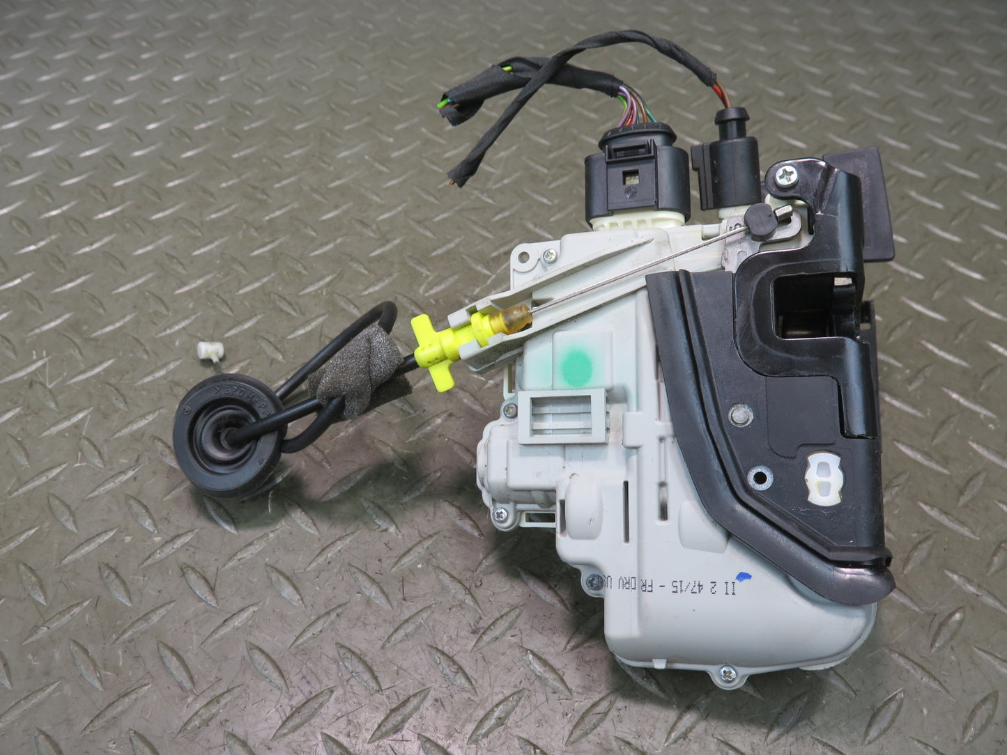 2010-2016 Porsche Panamera 970 Front Left Driver Side Door Lock Latch Actuator