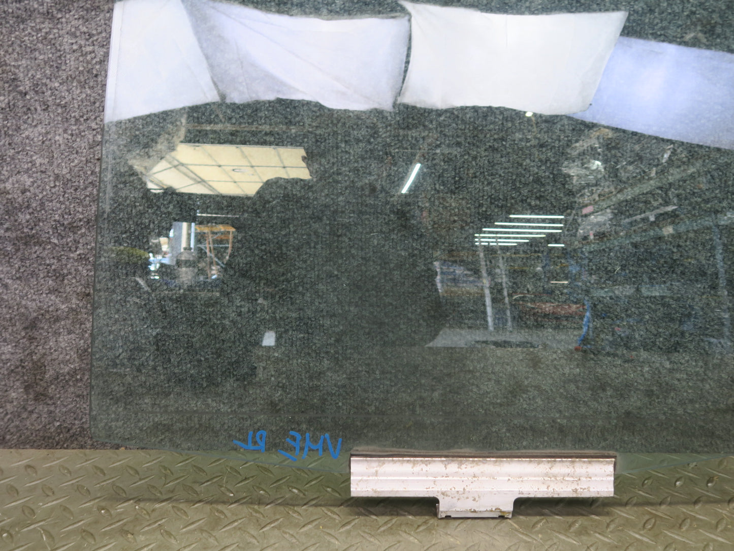 1990 Mercedes W124 300E Rear Left Door Glass Window OEM