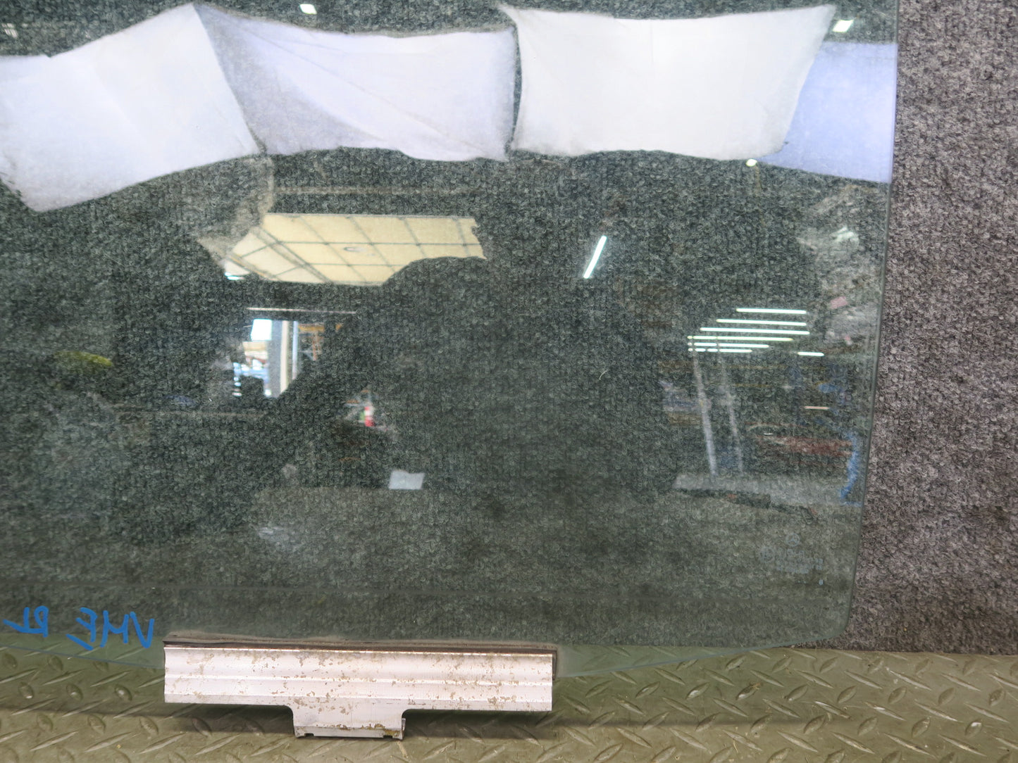 1990 Mercedes W124 300E Rear Left Door Glass Window OEM