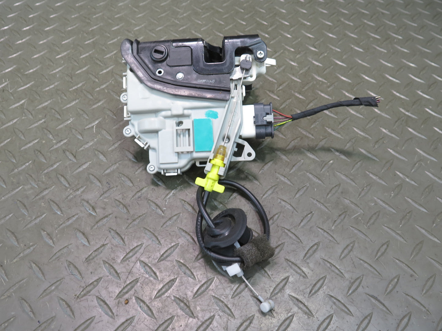 2010-2016 Porsche Panamera 970 Rear Right Pass Side Door Lock Latch Actuator