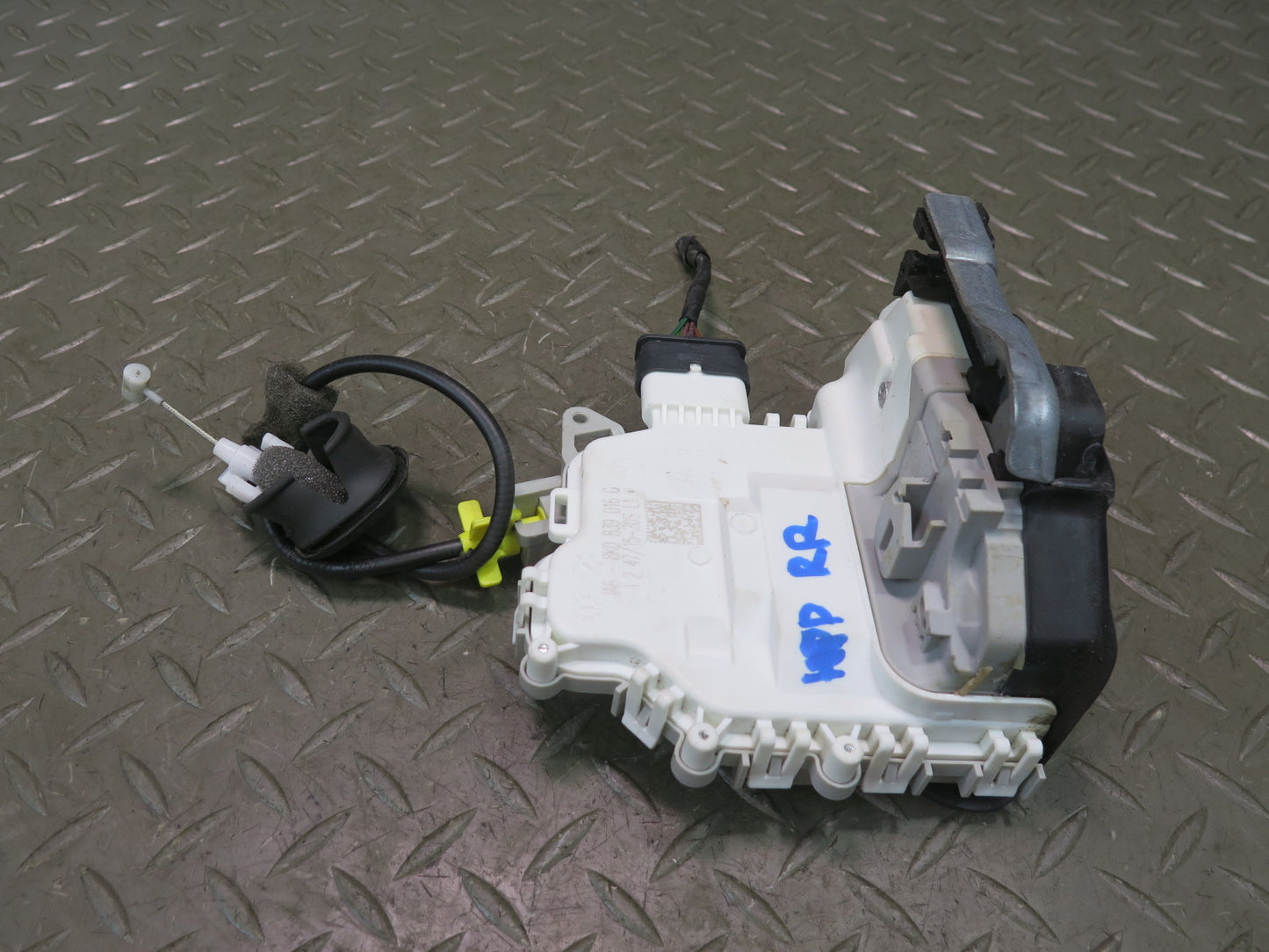 2010-2016 Porsche Panamera 970 Rear Right Pass Side Door Lock Latch Actuator