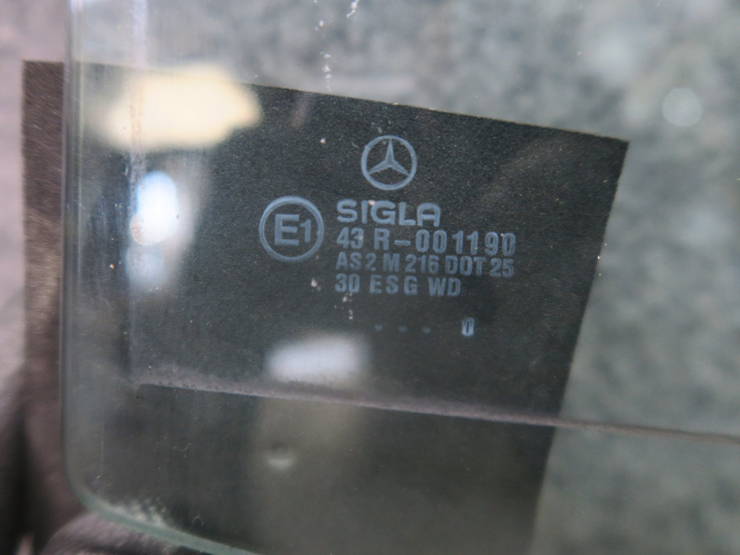 1990 Mercedes W124 300E Rear Right Door Glass Window OEM