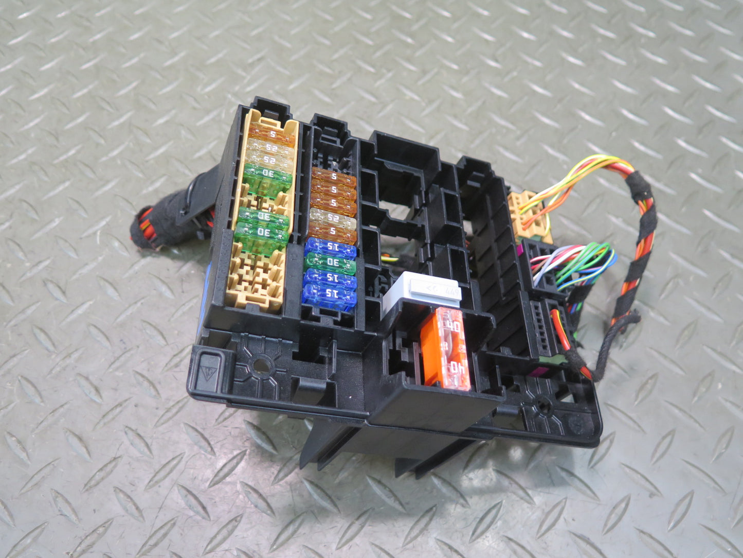 2010-2016 Porsche Panamera 970 Under Dash Cabin Fuse Relay Box Module