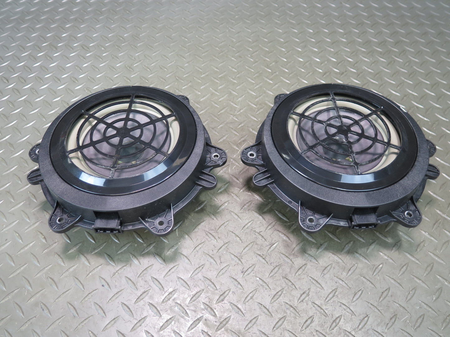 10-16 Porsche Panamera 970 Rear Left & Right Side Door Audio Speaker Bose Set