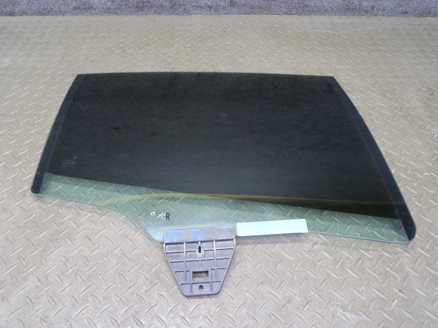 2010-2016 Porsche Panamera 970 Rear Right Pass Side Door Window Glass