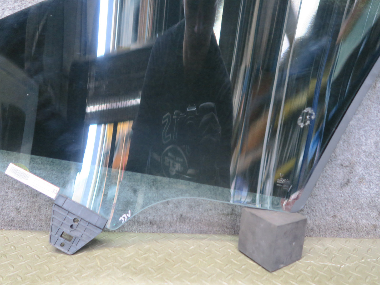 2010-2016 Porsche Panamera 970 Front Right Pass Side Door Window Glass