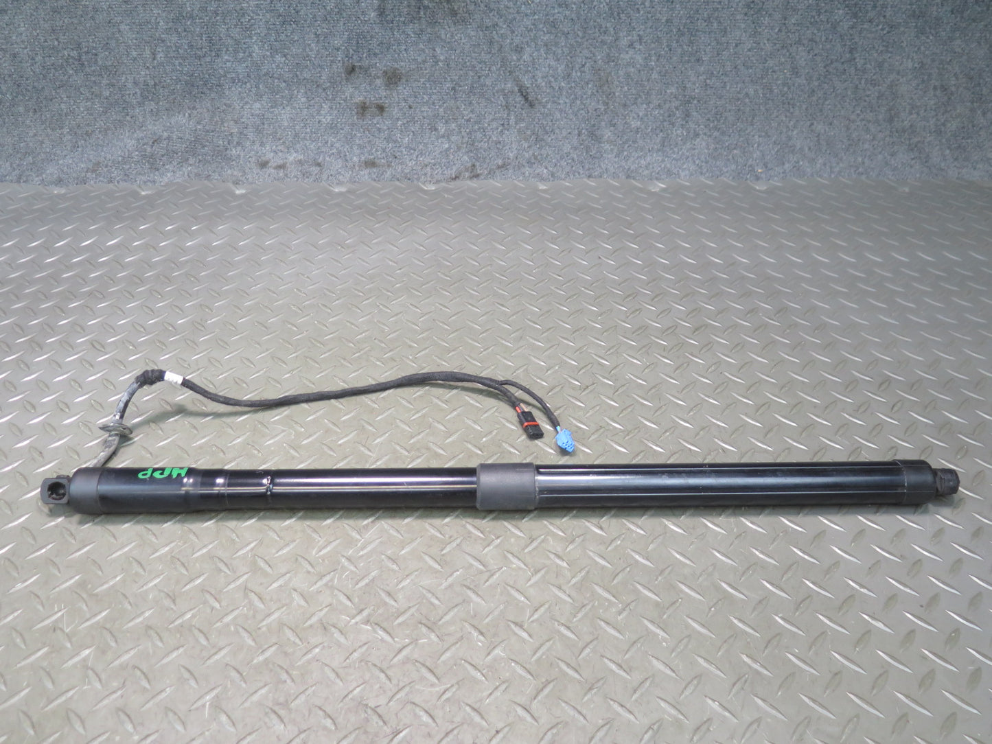 2010-2016 Porsche Panamera 970 Rear Trunk Lid Lift Shock Strut Support Set of 2