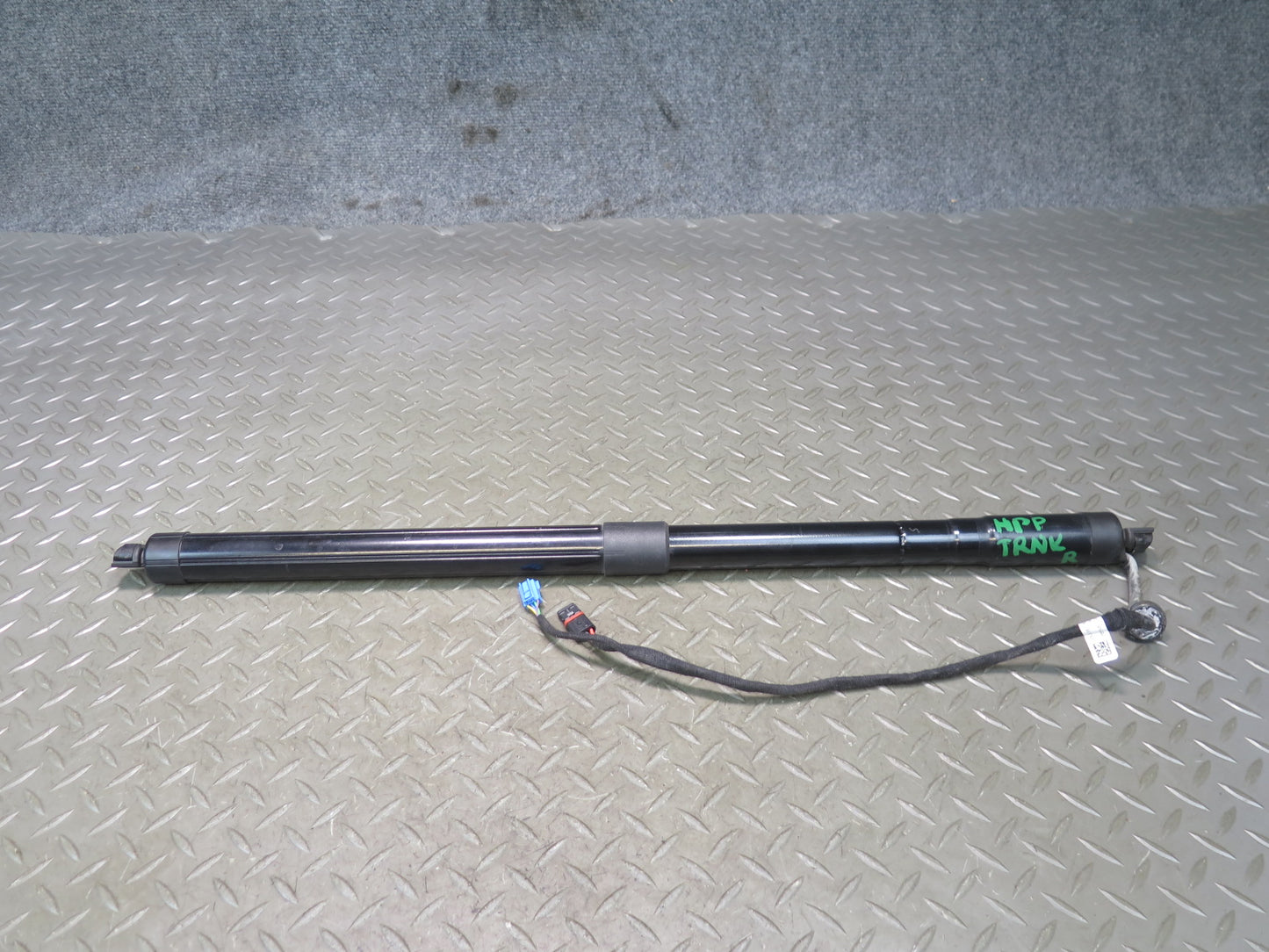 2010-2016 Porsche Panamera 970 Rear Trunk Lid Lift Shock Strut Support Set of 2