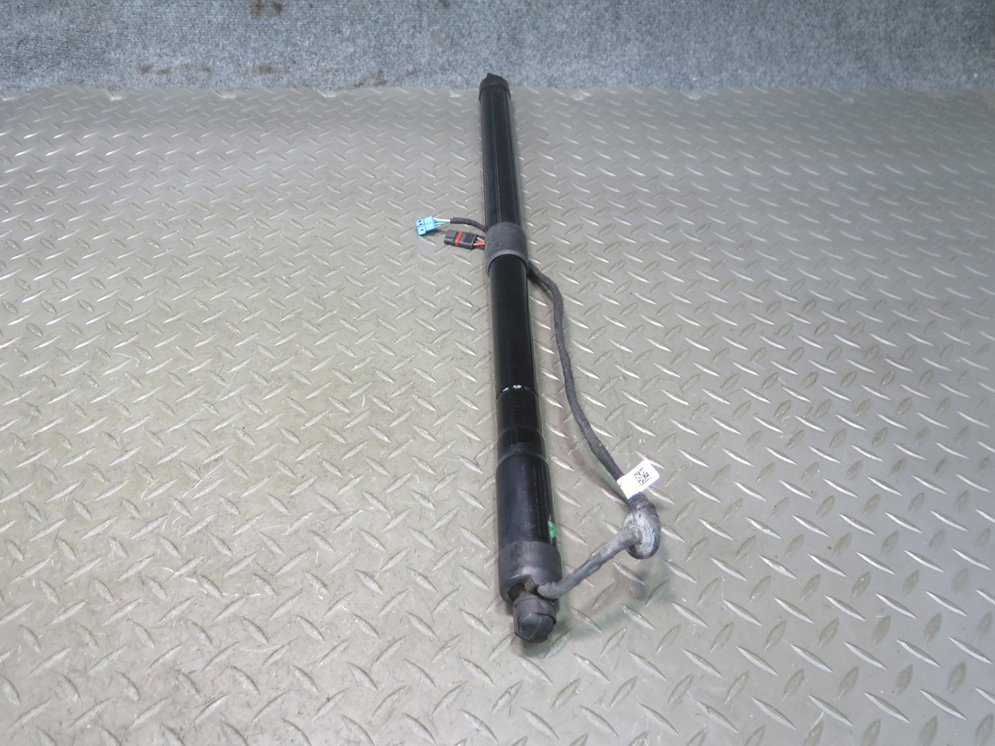 2010-2016 Porsche Panamera 970 Rear Trunk Lid Lift Shock Strut Support Set of 2