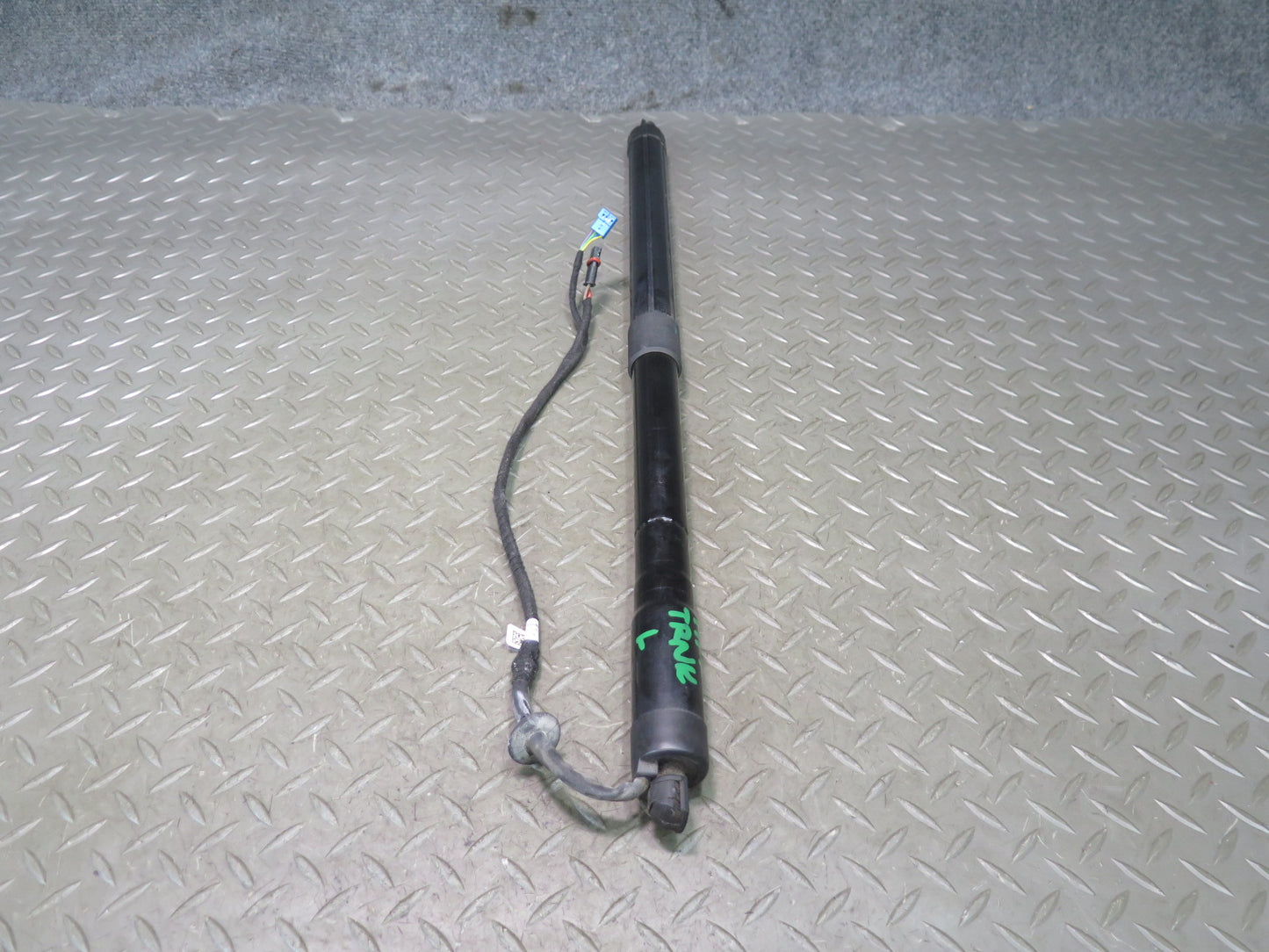 2010-2016 Porsche Panamera 970 Rear Trunk Lid Lift Shock Strut Support Set of 2
