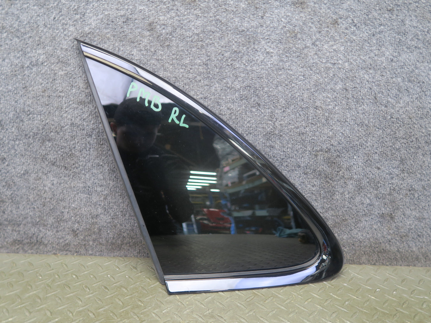 2015-2025 Porsche Macan Rear Left Driver Side Quarter Glass Window
