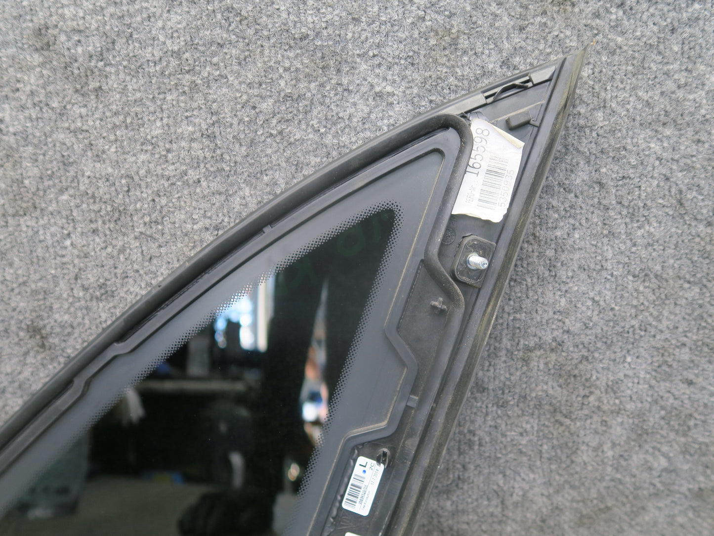2015-2025 Porsche Macan Rear Left Driver Side Quarter Glass Window